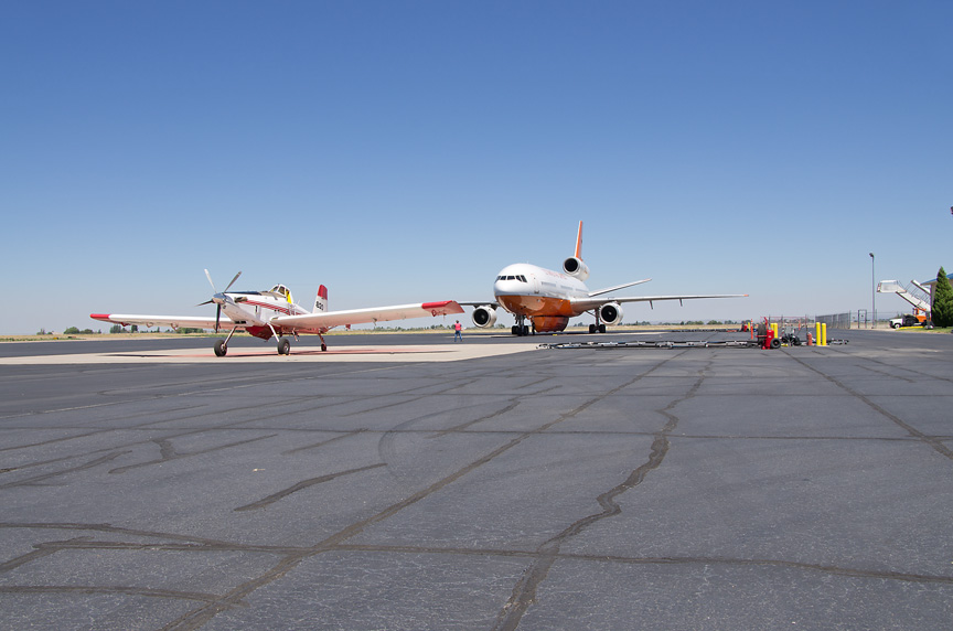 A SEAT and DC-10 LAT sit on the runway at PIH.